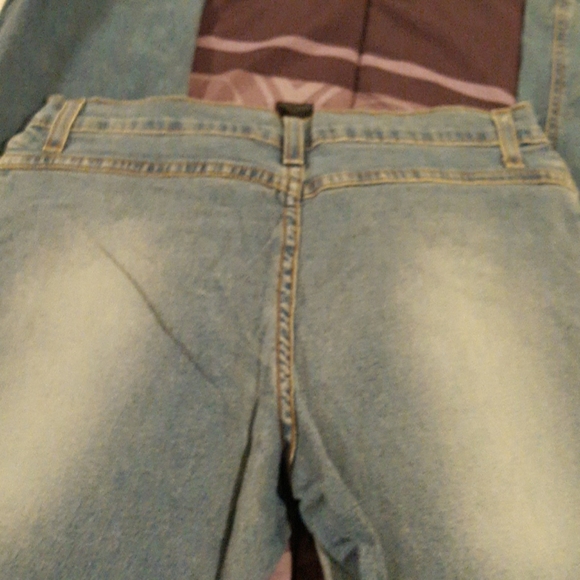 Jeans - Picture 7 of 8